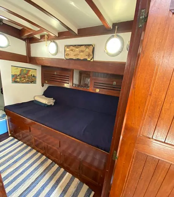 Dormitorio de velero clásico